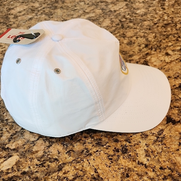 Levi's White Cap with Embroidered Logo - Picture 5 of 8